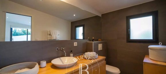 Вилла с 3 спальнями в Аяччо, Франция № 44533 11