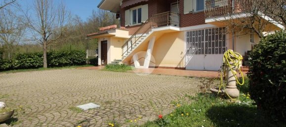 3 Schlafzimmer Villa in Baldissero d'Alba, Italy, Nr. 128845 24