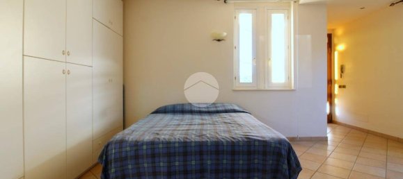 3 Schlafzimmer Villa in Baldissero d'Alba, Italy, Nr. 128845 2