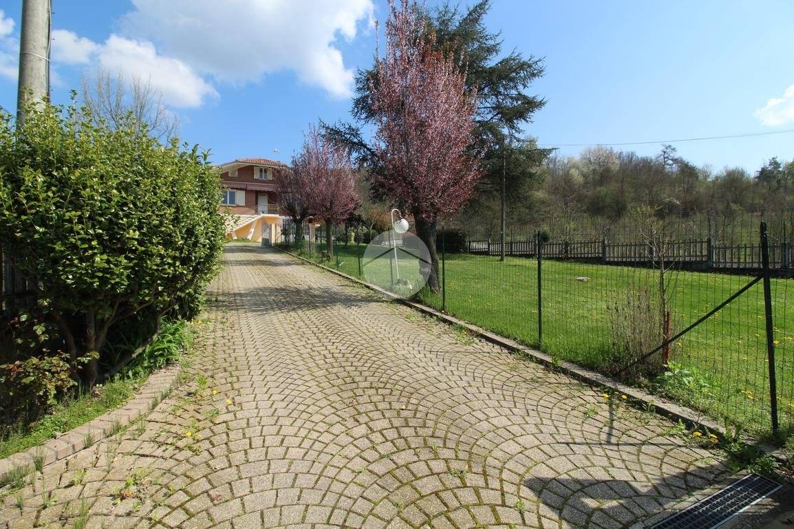 3 Schlafzimmer Villa in Baldissero d'Alba, Italy, Nr. 128845