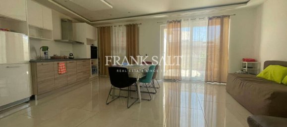 2 غرف نوم بانتهاوس في Saint Paul's Bay, Malta رقم 2332 3