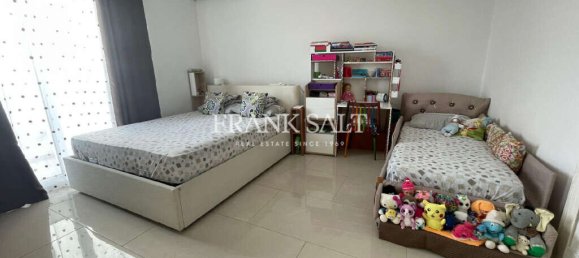 2 غرف نوم بانتهاوس في Saint Paul's Bay, Malta رقم 2332 5