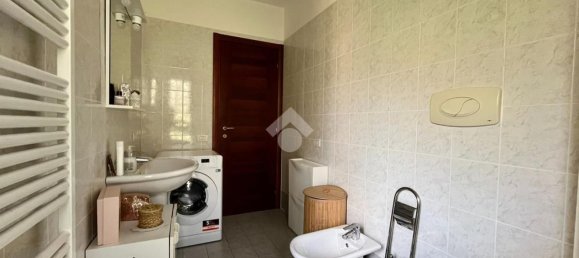 Квартира с 4 комнатами в Лекко, Италия № 122035 17