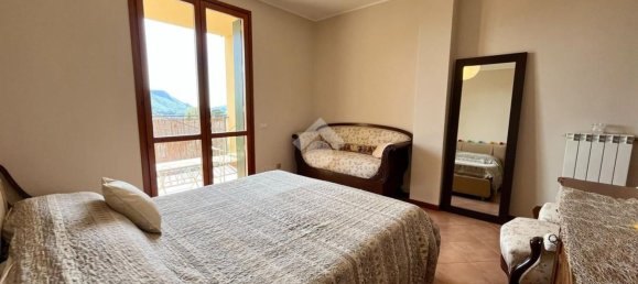 Квартира с 4 комнатами в Лекко, Италия № 122035 11