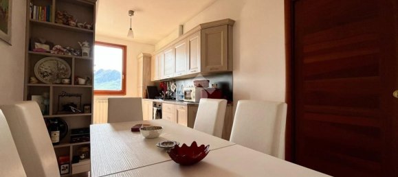 Квартира с 4 комнатами в Лекко, Италия № 122035 8