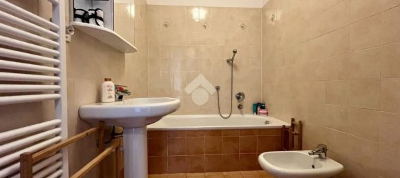 Квартира с 4 комнатами в Лекко, Италия № 122035 18