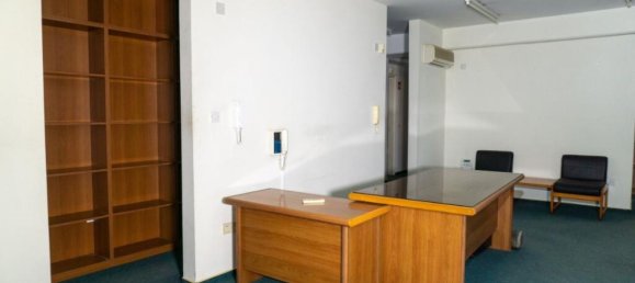 Коммерческая недвижимость 331м² в Никосия, Кипр № 2764 14