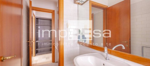 Офис 83м² в Венеция, Италия № 216344 14