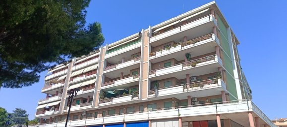 3-salle Appartement à San Salvo, Italy No. 260536 15