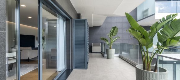 3 bedrooms Apartment in Oeiras, Portugal No. 241911 2