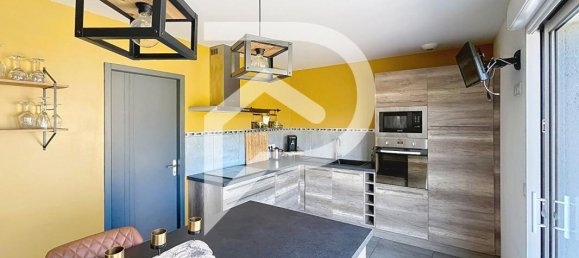 Дом с 3 спальнями в Утро, Франция № 323879 4