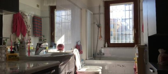 4 rooms Apartment in Santo Stefano di Magra, Italy No. 253596 5