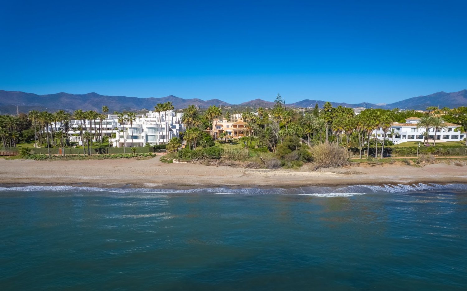 Таунхаус с 2 спальнями в Эстепона, Испания № 24174