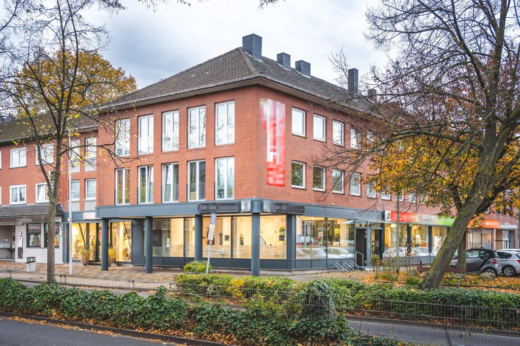 568m² Building in Aachen, Germany No. 171552