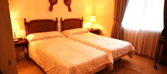 2 chambres Appartement à Estepona, Spain No. 160004 3