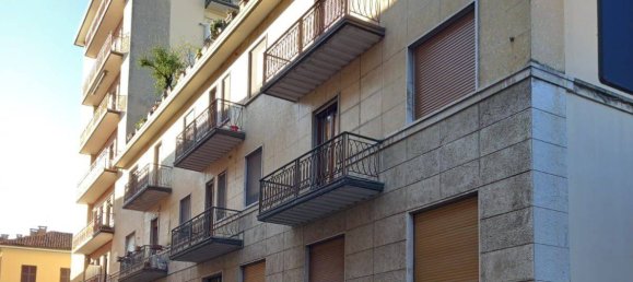 5 rooms Office in Novara, Italy No. 47099 11