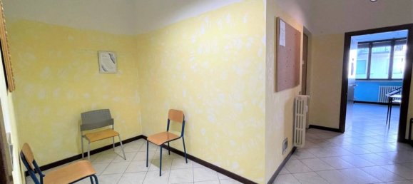 5 rooms Office in Novara, Italy No. 47099 5