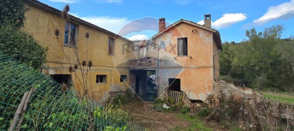 155100m² Land in Atri, Italy No. 35009 16