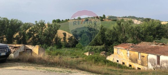 155100m² Land in Atri, Italy No. 35009 2