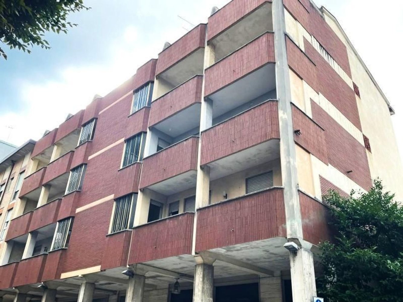 7 rooms Apartment in Schio, Italy No. 262477