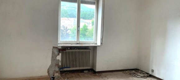 7 rooms Apartment in Schio, Italy No. 262477 3