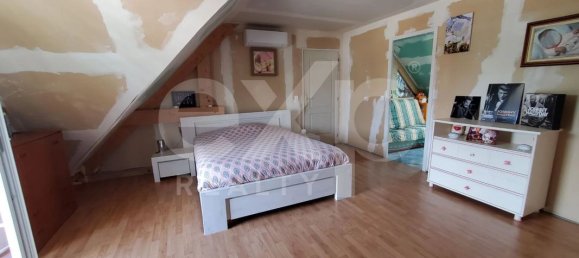 Casa de 6 dormitorios en Pithiviers, France No. 272369 12