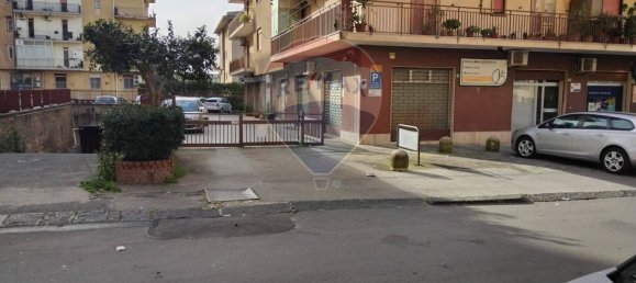3 rooms Commercial property in Caltagirone, Italy No. 86149 6