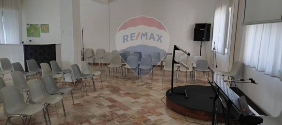 3 rooms Commercial property in Caltagirone, Italy No. 86149 21