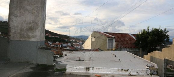 3 Schlafzimmer Haus in Ervedosa do Douro, Portugal, Nr. 21638 8