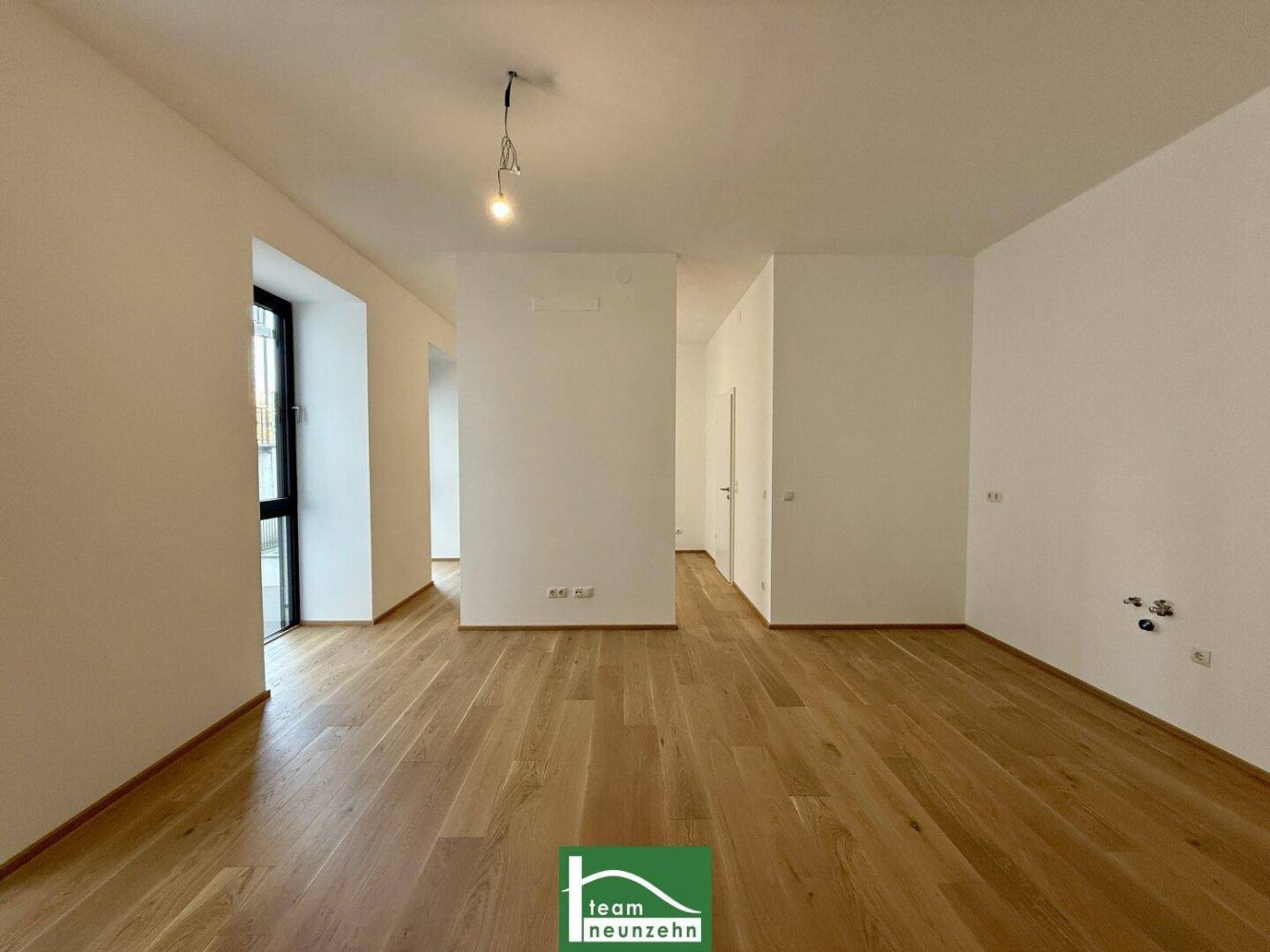 2غرفة شقة في Hernals, Austria رقم 139323