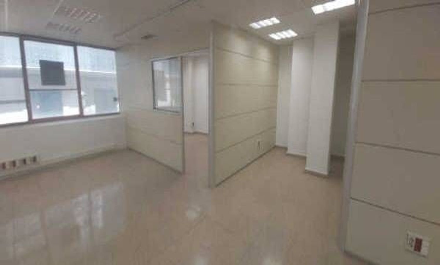 238m² Office in Alicante, Spain No. 150346