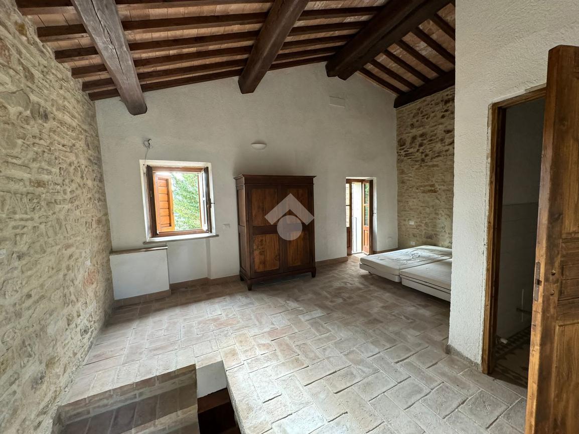 Дом с 4 комнатами в Гвальдо Каттанео, Италия № 119626