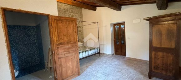 Дом с 4 комнатами в Гвальдо Каттанео, Италия № 119626 9