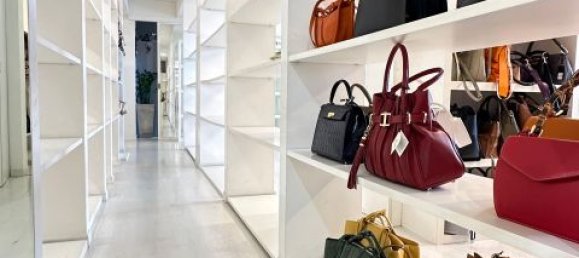 Propiedad comercial de 1 habitación en Noventa Padovana, Italy No. 331987 20