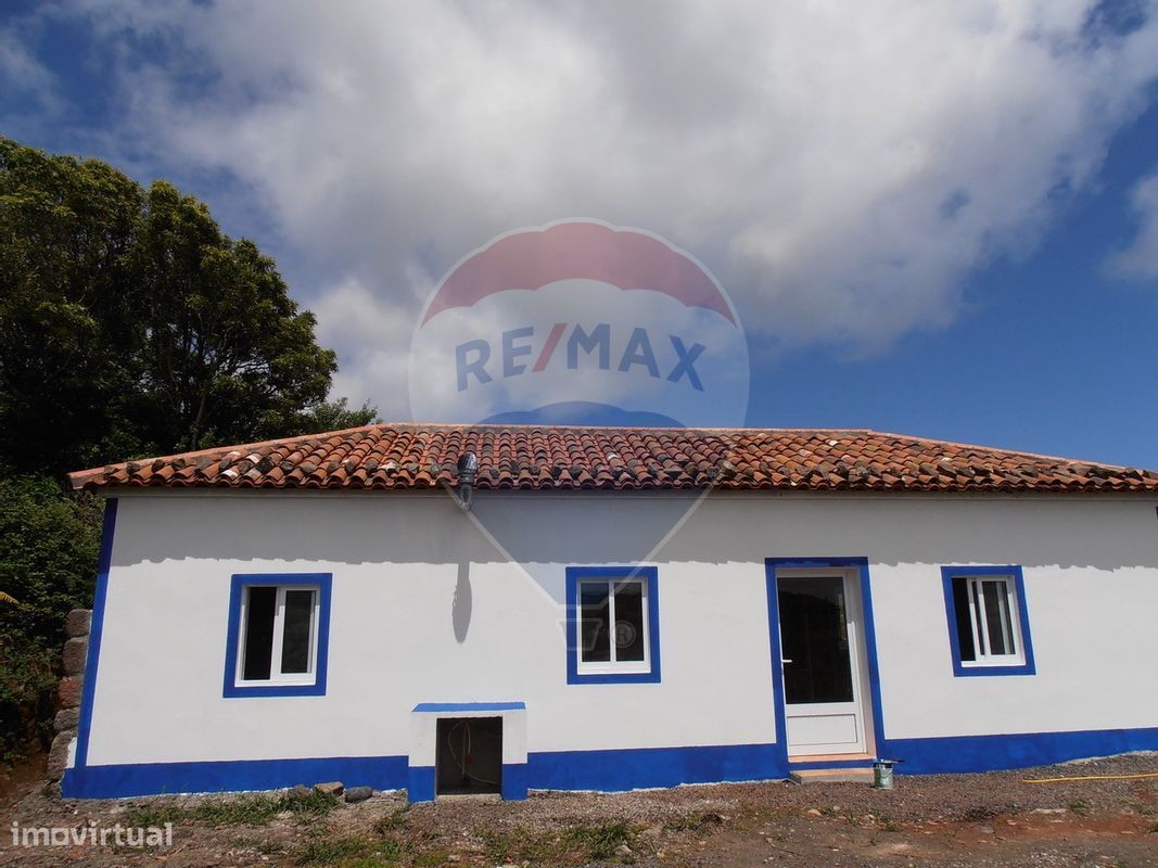 1 bedroom House in Vila do Porto, Portugal No. 51592