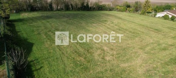 Land in La Jard, France No. 193126 5