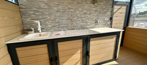 1 bedroom Penthouse in Ciutat Vella, Spain No. 187619 9