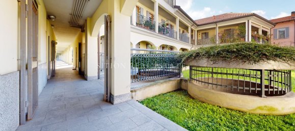 Квартира с 2 комнатами в Ро, Италия № 183226 20