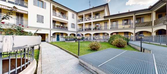 Квартира с 2 комнатами в Ро, Италия № 183226 3