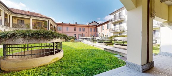 Квартира с 2 комнатами в Ро, Италия № 183226 15