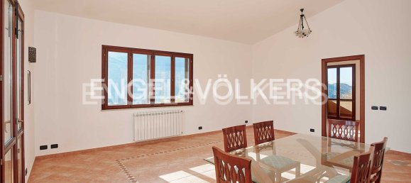 4 bedrooms Building in Palermo, Italy No. 127270 5