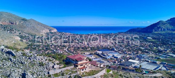 4 bedrooms Building in Palermo, Italy No. 127270 13