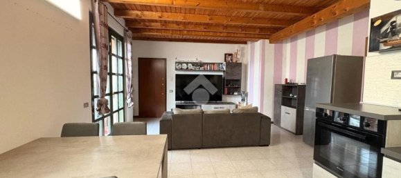 3 rooms Apartment in Levate, Italy No. 283384 5