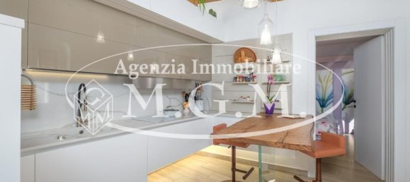 3-salle Appartement à Calcinaia, Italy No. 43516 8