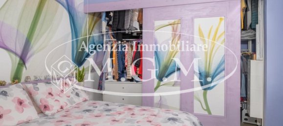 3-salle Appartement à Calcinaia, Italy No. 43516 21