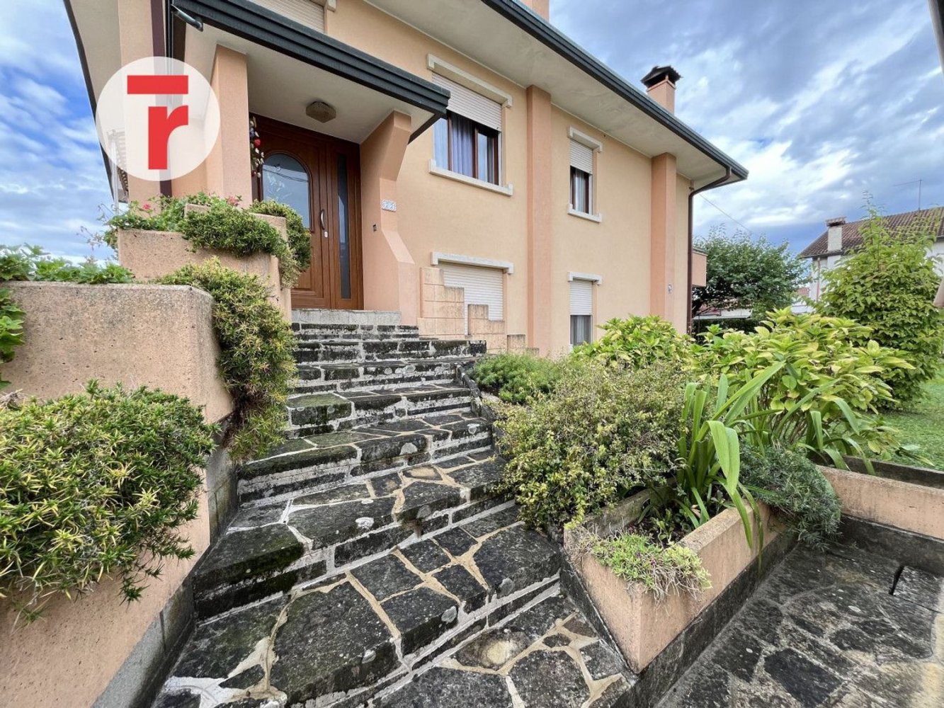 5 chambres Maison à Cervarese Santa Croce, Italy No. 337100