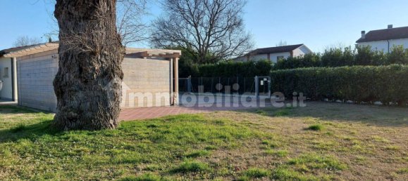 Casa de 4 dormitorios en Mordano, Italy No. 172731 2