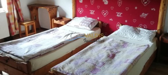 Casa de 8 dormitorios en Laon, France No. 94951 56