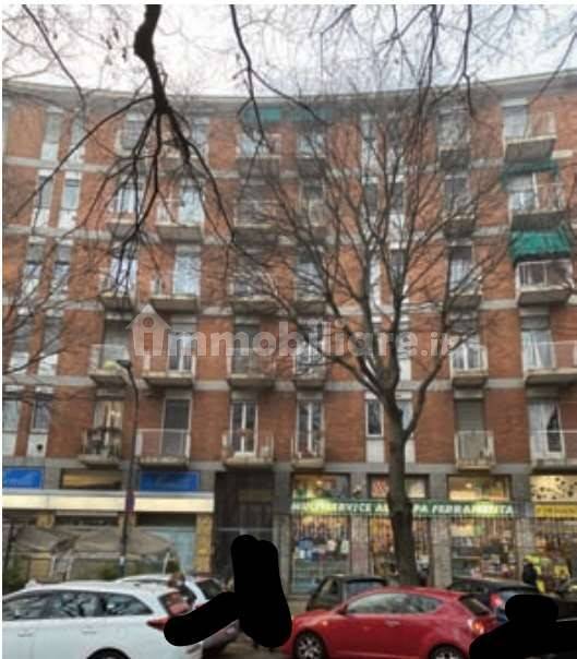 Apartamento de 4 dormitorios en Milan, Italy No. 341235