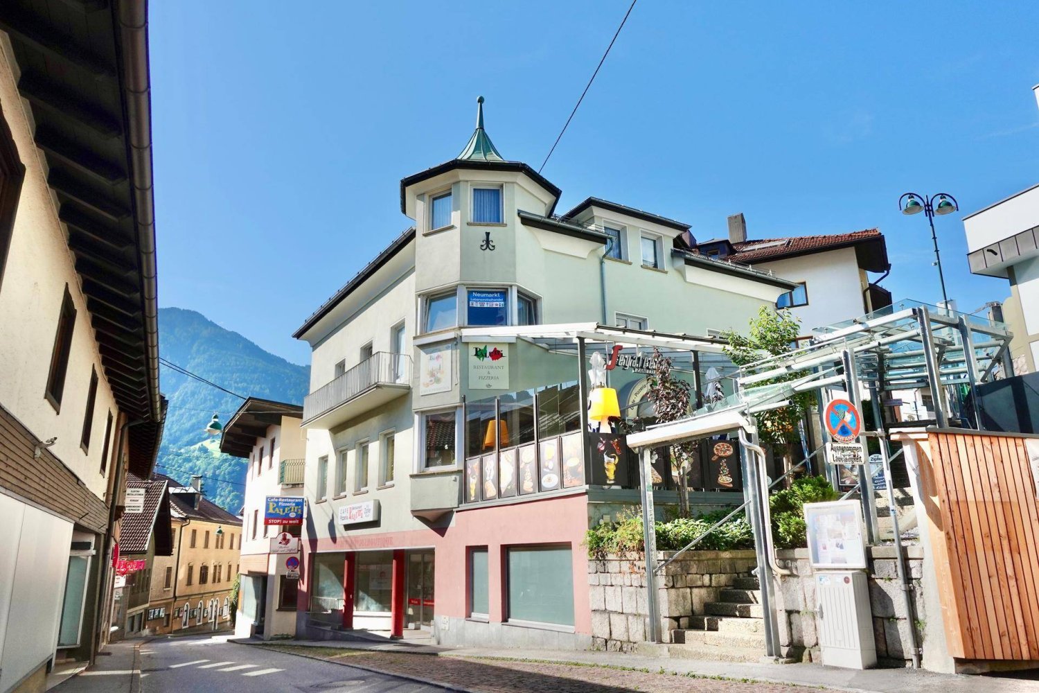 190m² Commercial property in Jenbach, Austria No. 192807